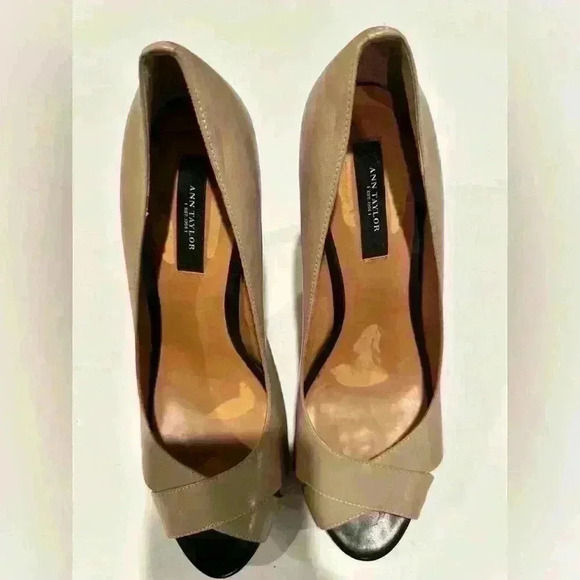 Ann Taylor Slip On Stiletto Heels Sz. 9M - Picture 3 of 6